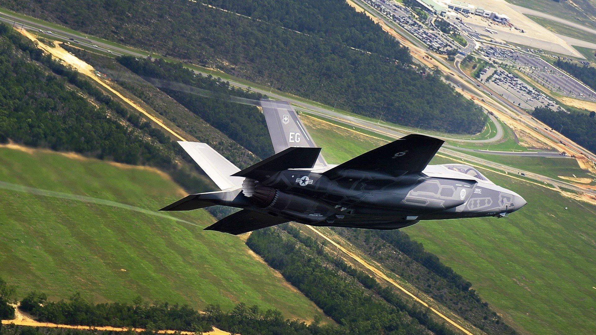 _多彩科技:虚拟虚拟与现实结合的未来比赛_,虚拟现实技术作文范文